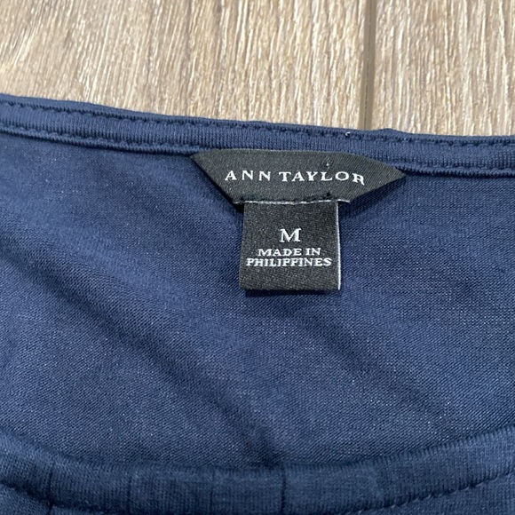 ANN TAYLOR Navy Blue 3/4 Sleeve Top w Black Lace Detail MEDIUM - Picture 5 of 11
